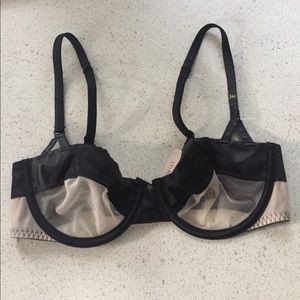 34C Victoria's Secret unlined bra.